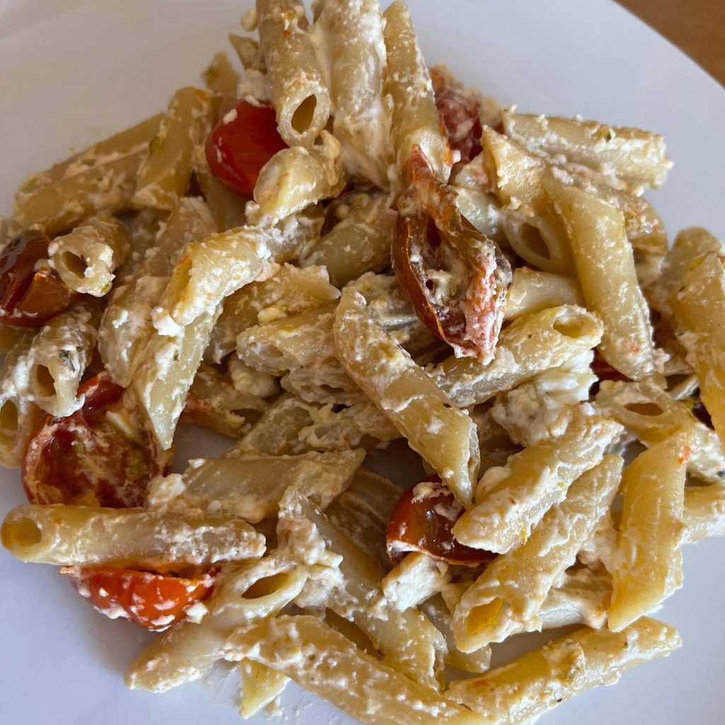 Pasta Con Queso Feta Y Tomates Cherry Entrena Con Ainhoa