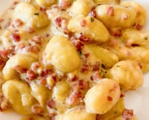 Gnocchis carbonara receta saludable